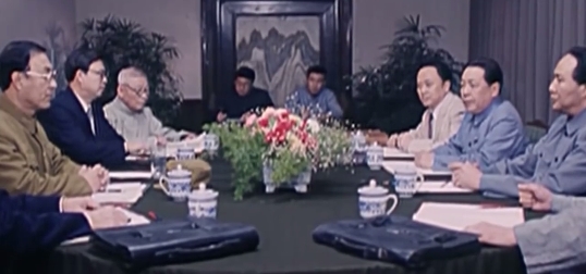 重庆谈判：谈判学的教科书，博弈论的范本！毛主席对老蒋降维打击